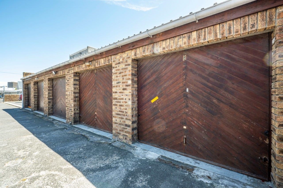 3 Bedroom Property for Sale in Stikland Western Cape